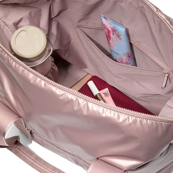 NWT! Victoria's Secret Large Pink Travel Duffle Bag - Picture 6 of 12